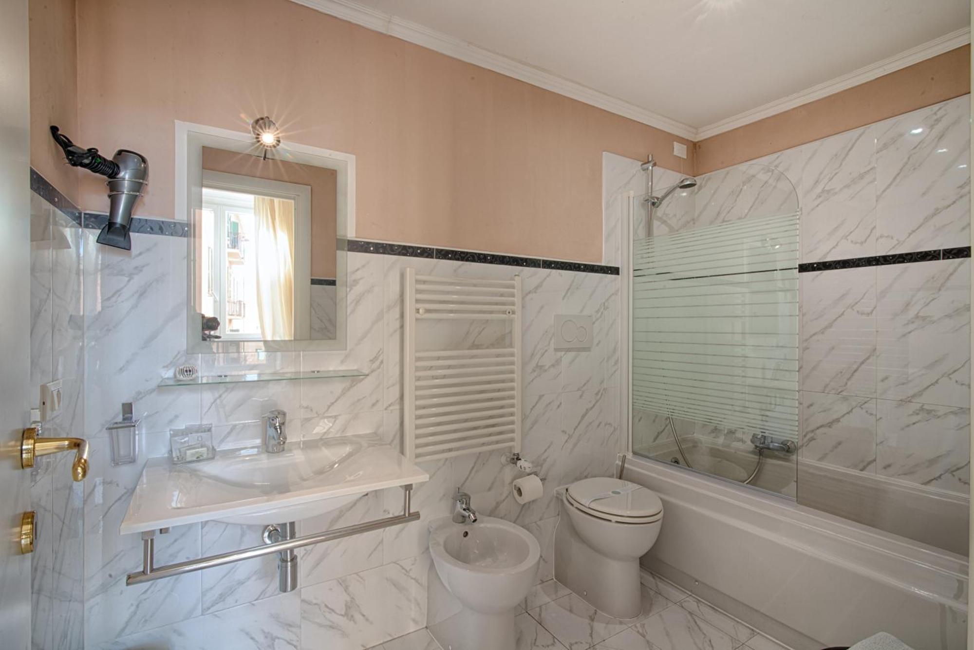Home Grifondoro Affittacamere Γένοβα Εξωτερικό φωτογραφία